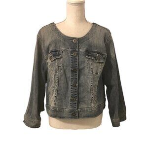 TORRID Jean Jacket Women's Size 3XL Blue Denim Round Neckline Pockets